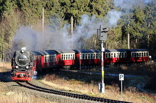 640px-Harzquerbahn,_Ausfahrt_Drei_Annen_Hohne.jpg